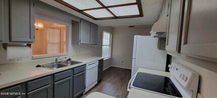 7625 Jeremy David Ln in Jacksonville, FL - Building Photo - Building Photo