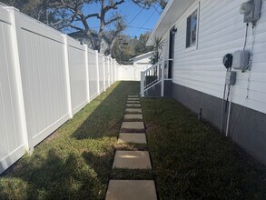 611 16th Ave S in St. Petersburg, FL - Foto de edificio - Building Photo