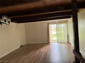 5221 Cline Rd in Kent, OH - Building Photo - Building Photo