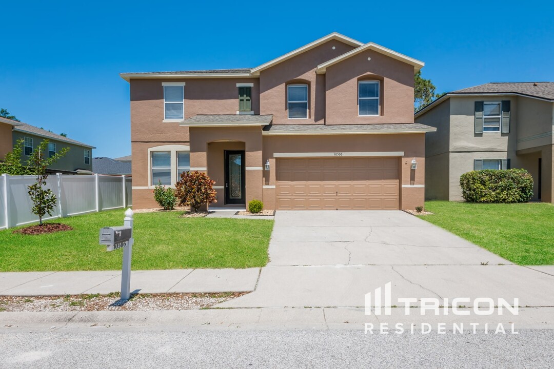 10506 Marsanne Pl in Riverview, FL - Building Photo