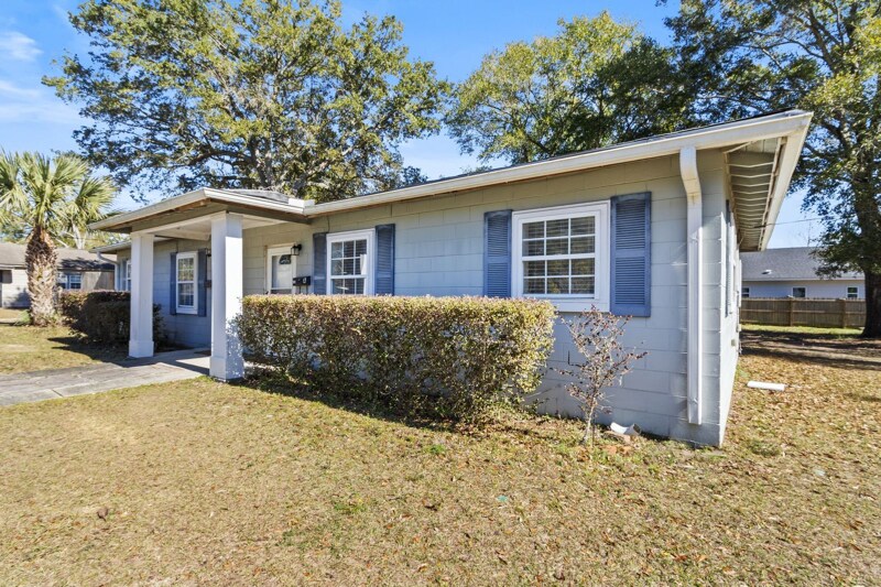 1208 N D St, Unit A in Pensacola, FL - Building Photo