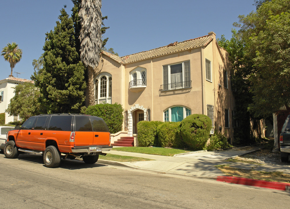 1332-1334 N Formosa Ave in Los Angeles, CA - Building Photo