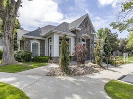 Pinehurst Apartments in Midvale, UT - Building Photo