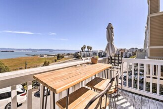 169 Cleo Rand Ln in San Francisco, CA - Building Photo - Building Photo