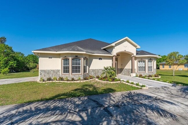 2832 Rodeo Dr in Kissimmee, FL - Building Photo - Building Photo