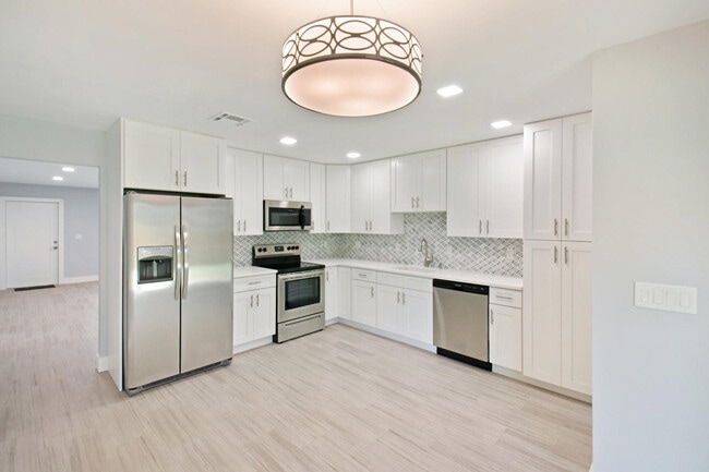 property at 9126 Roan Ln