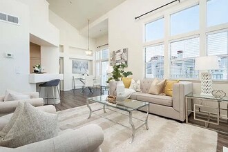 565 Shoal Cir in Redwood City, CA - Building Photo - Building Photo