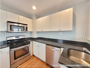 116 Gladstone St in Boston, MA - Building Photo - Building Photo