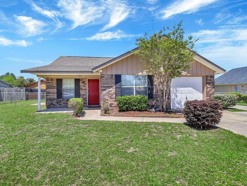 703 Waterfield Dr in Hinesville, GA - Building Photo