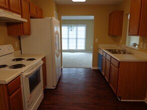 304 Legacy Park Dr in Powder Springs, GA - Building Photo - Building Photo