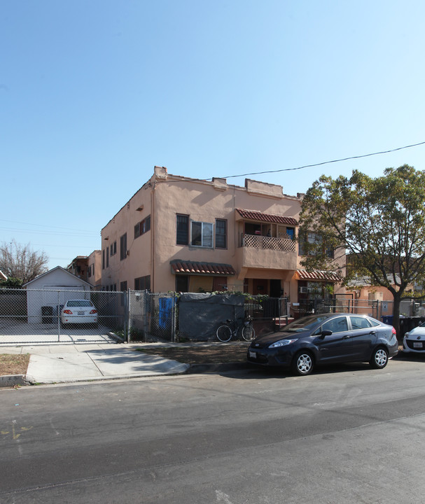 1120 N Ardmore Ave in Los Angeles, CA - Building Photo