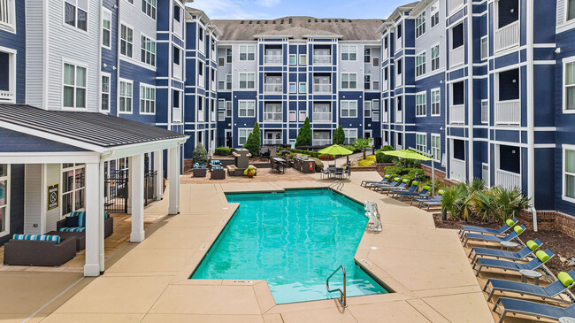 Level at 401 in Raleigh, NC - Building Photo - Building Photo