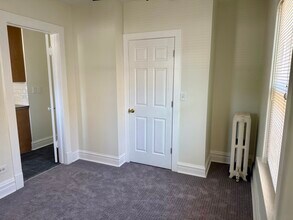 206 N Marion St, Unit 2 in Oak Park, IL - Building Photo - Building Photo
