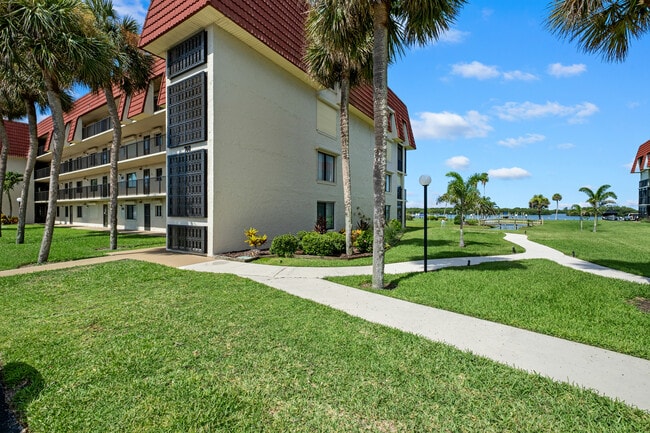 property at 760 S Brevard Ave