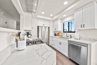 61874 Sunburst Cir in Joshua Tree, CA - Building Photo - Building Photo