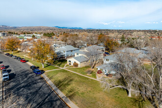 Hampden Villa in Lakewood, CO - Building Photo - Building Photo