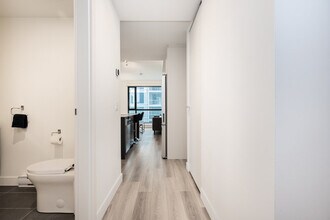 4171 Rue de la Montagne in Montréal, QC - Building Photo - Building Photo