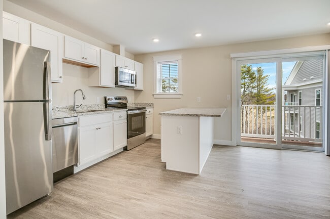 Cloverleaf Apartments