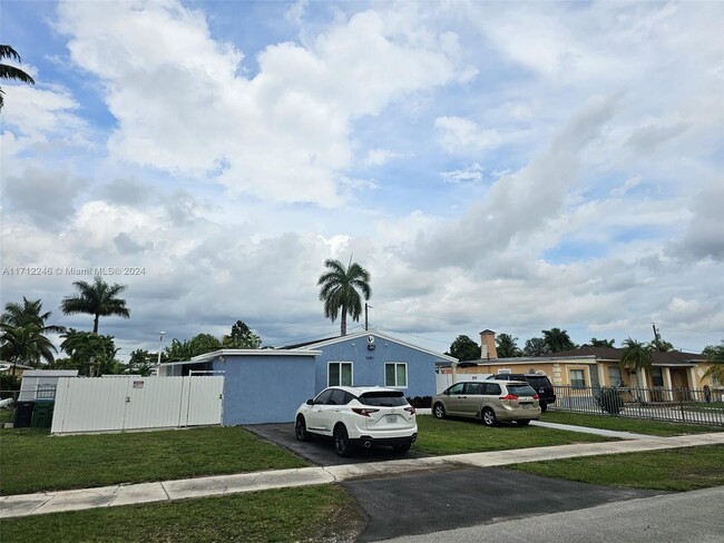 16951 SW 303rd St in Homestead, FL - Building Photo - Building Photo