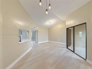 929 Hamilton Dr in Homestead, FL - Foto de edificio - Building Photo