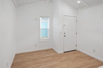 720 Pritchett Ln in Seven Points, TX - Building Photo - Building Photo