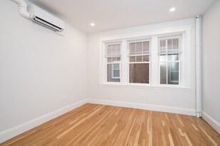 22 Forest St, Unit 3T in Cambridge, MA - Building Photo - Building Photo