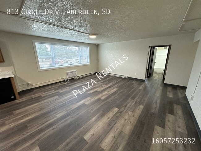 1011 N 2nd St in Aberdeen, SD - Building Photo - Building Photo