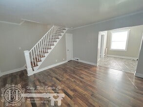 567 Parkview Dr in Burlington, NC - Foto de edificio - Building Photo