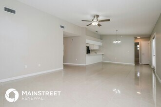 9126 Lometa Ln in Port Richey, FL - Building Photo - Building Photo