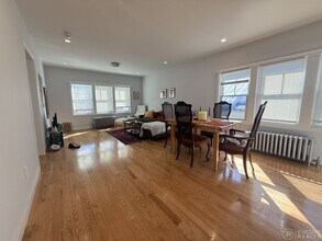 18 Adair Rd, Unit 18 in Boston, MA - Building Photo - Building Photo