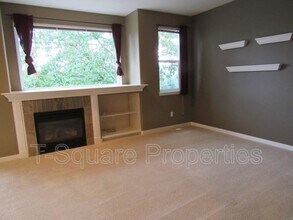 13021 NE 182nd Pl in Bothell, WA - Building Photo - Building Photo