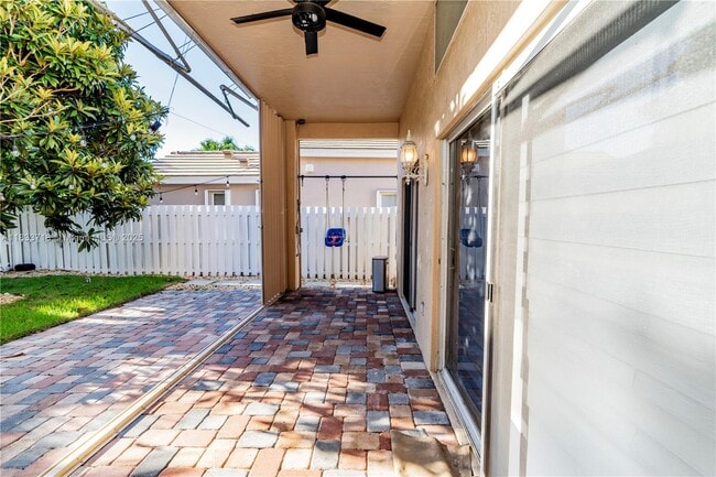 property at 216 E Bayridge Dr