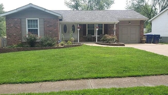1908 Valley Park Rd in Fenton, MO - Building Photo - Building Photo