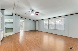 1720 Hilltop Ln in Keller, TX - Building Photo - Building Photo