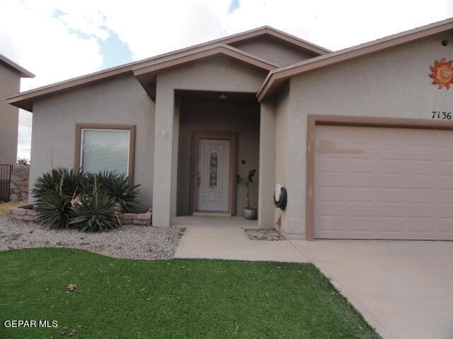 7136 Mesquite Tree Ln in El Paso, TX - Building Photo - Building Photo