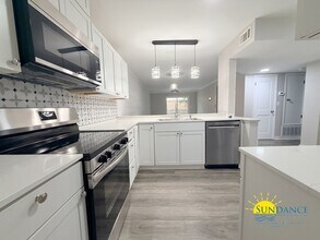 67 Lincoln Dr NW in Fort Walton Beach, FL - Building Photo - Building Photo