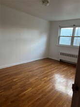 1957 Edenwald Ave in Bronx, NY - Building Photo - Building Photo