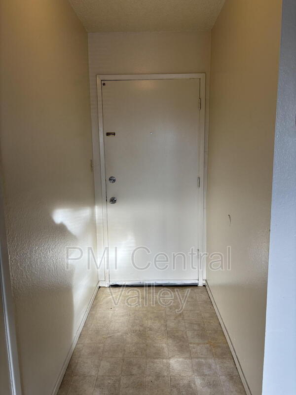 3436 Dwight Way in Stockton, CA - Building Photo - Building Photo