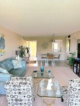 2691 S Course Dr in Pompano Beach, FL - Foto de edificio - Building Photo