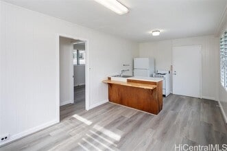 2341 Palolo Ave in Honolulu, HI - Foto de edificio - Building Photo