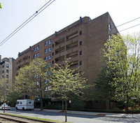 Beacon Street Apartments, 1111 in Brookline, MA - Foto de edificio - Building Photo