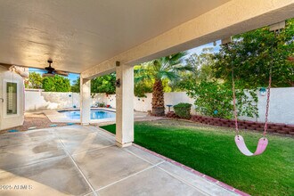 1825 E Arabian Dr in Gilbert, AZ - Building Photo - Building Photo