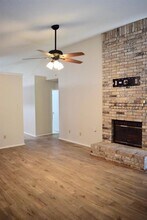 7805 Kincheon Ct in Austin, TX - Building Photo - Building Photo