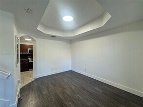 5004 S Harbor Isles Dr in Fort Lauderdale, FL - Building Photo - Building Photo