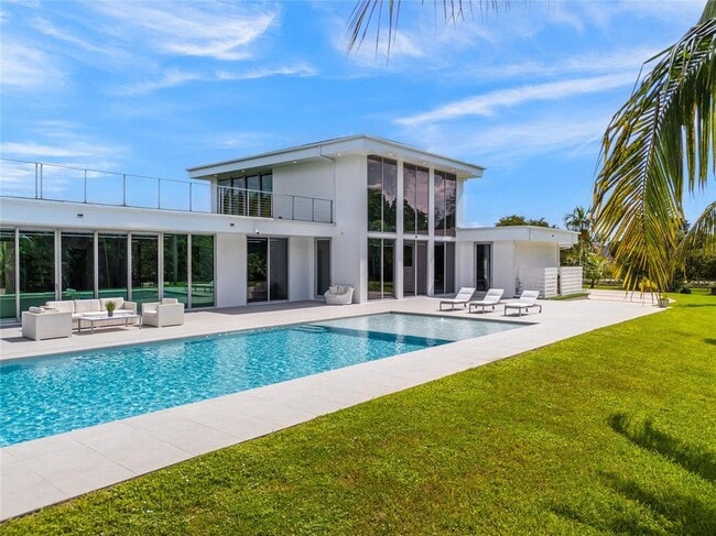 17250 SW 52nd Ct in Southwest Ranches, FL - Foto de edificio - Building Photo