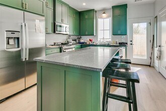 1056 Hangar Dr in Oklahoma City, OK - Building Photo - Building Photo