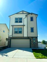 5235 Aeroglide Lp in Colorado Springs, CO - Building Photo