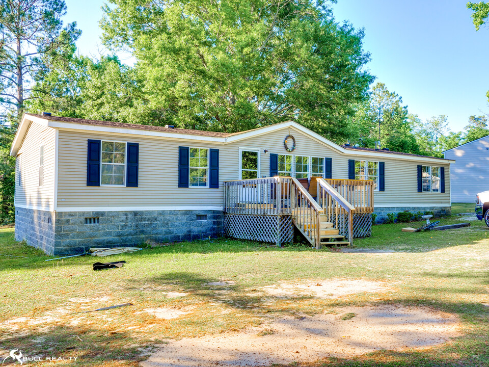 5040 Old Magnolia Ln in Beech Island, SC - Building Photo