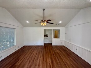 9624 Santa Monica Dr in Fort Worth, TX - Building Photo - Building Photo