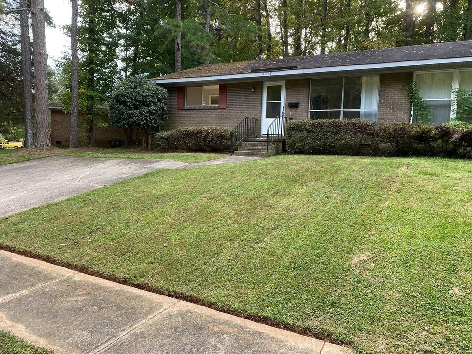 4618 Highlake Dr in Charlotte, NC - Building Photo